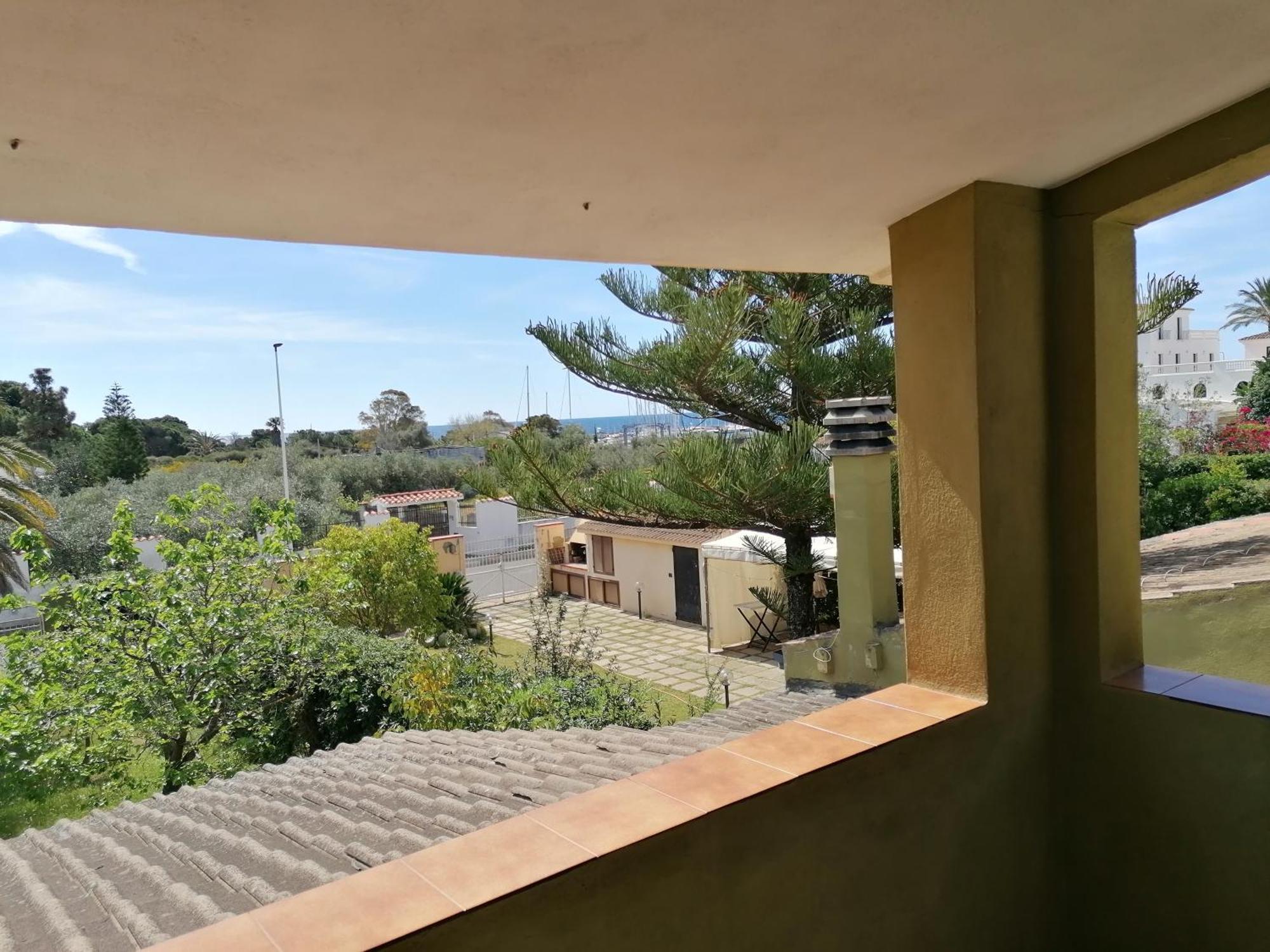 Apartment Mare Fuori *